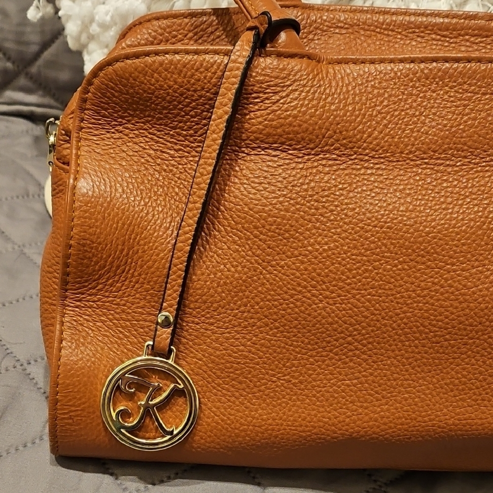 Kattee Tan Leather Satchel with Gold Hardware - Picture 3 of 16